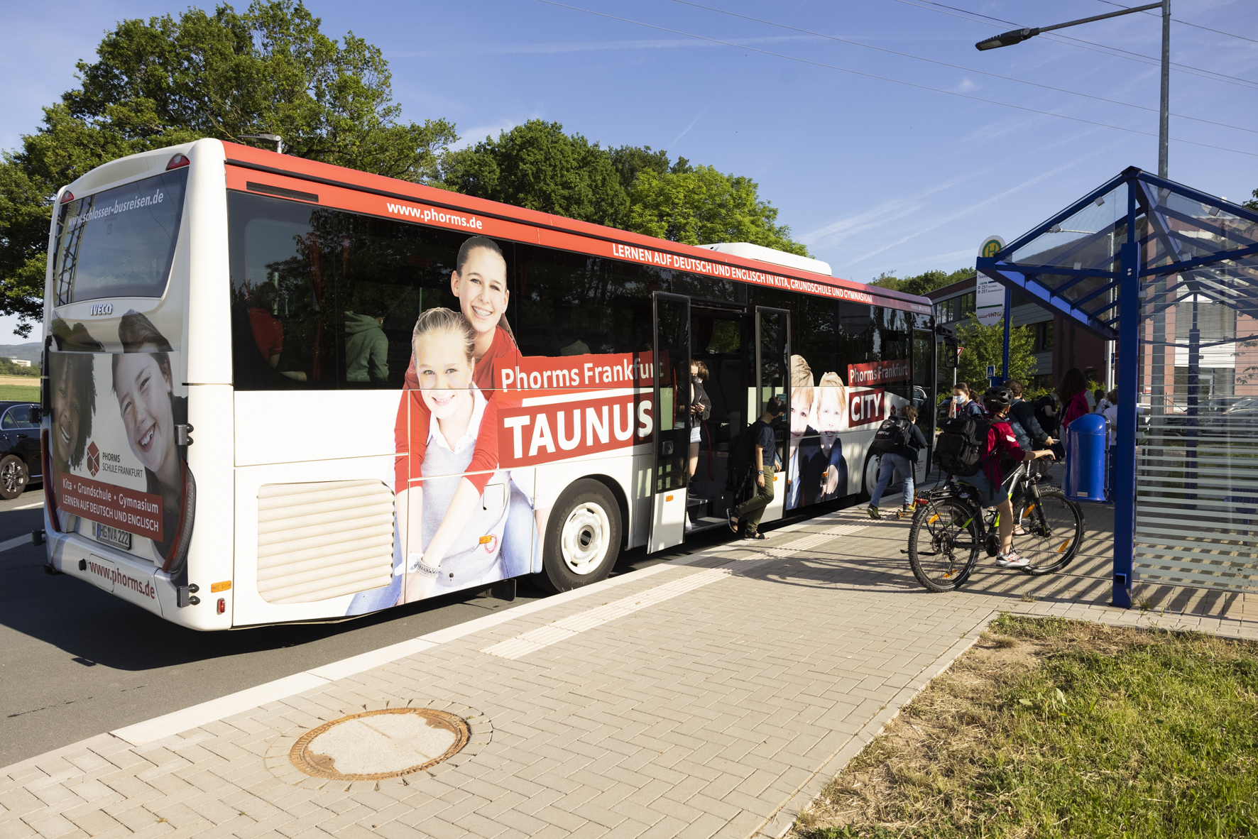 Phorms Campus Frankfurt Taunus, Bilinguale Eingangsstufe und Grundschule, Gymnasium