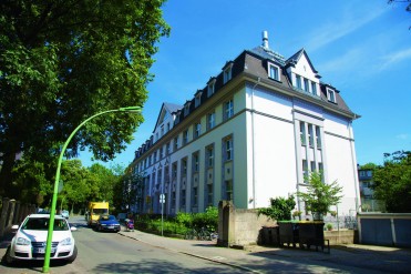 Phorms Frankfurt City, Bilinguale Grundschule